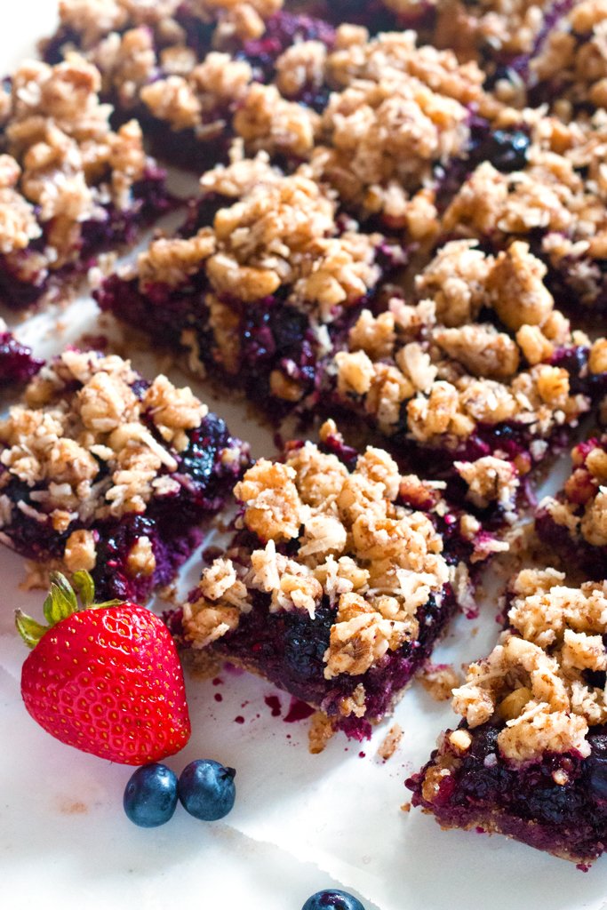 Paleo Berry Crumble Bars – Grain Changer